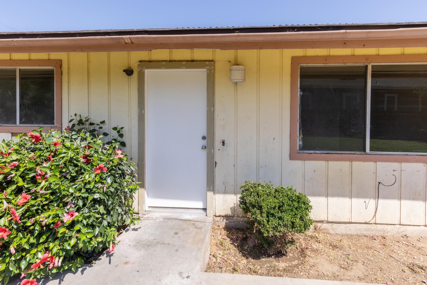 259 N K St, Dinuba, CA 93618