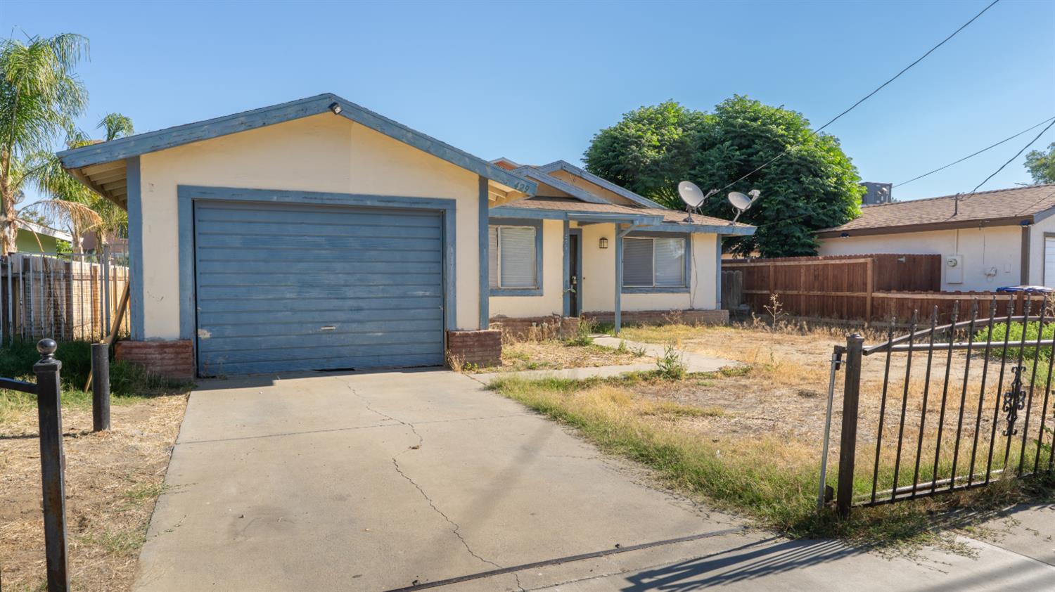 429 E Valley St, Coalinga, CA 93210