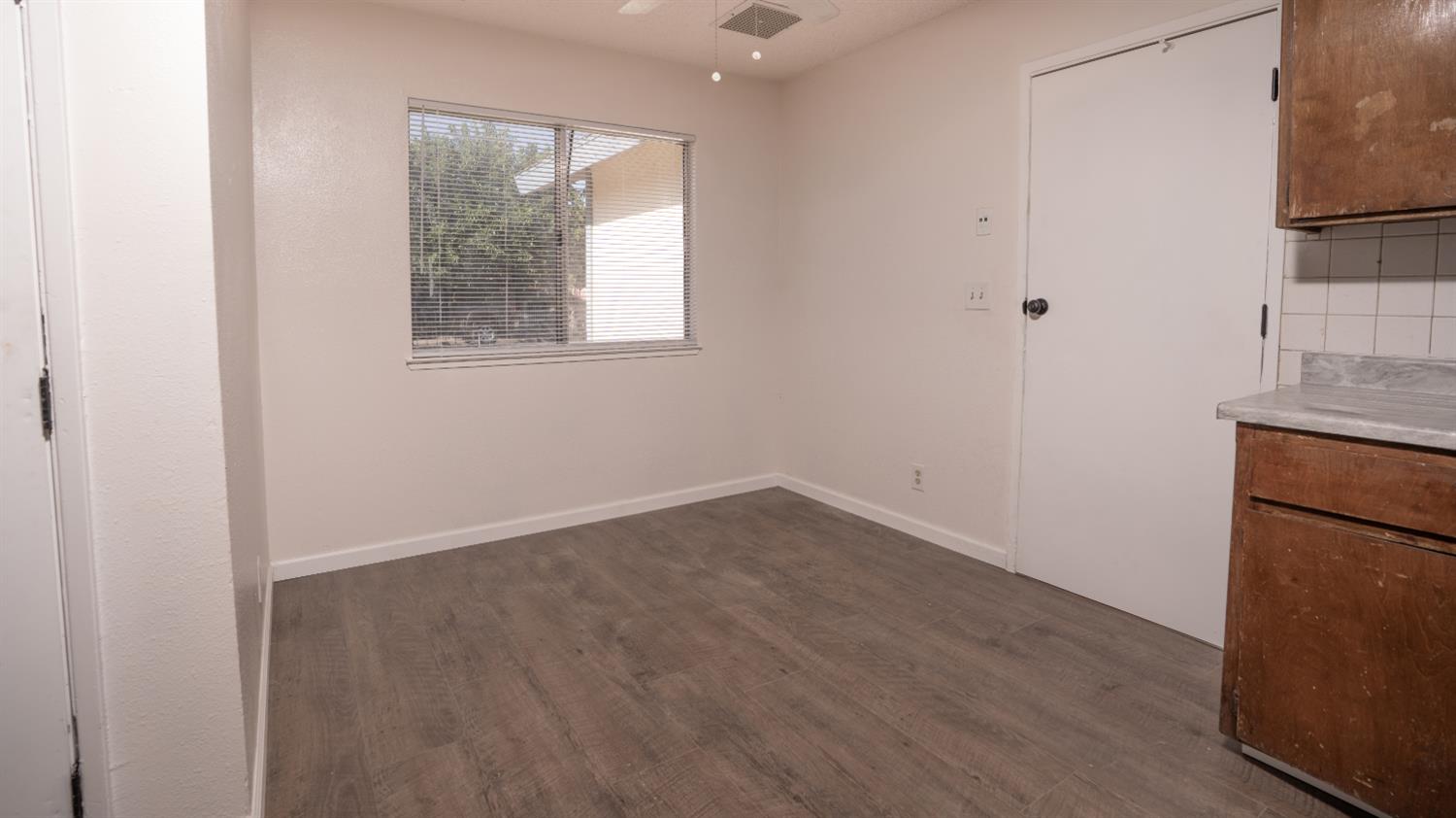 429 E Valley St, Coalinga, CA 93210