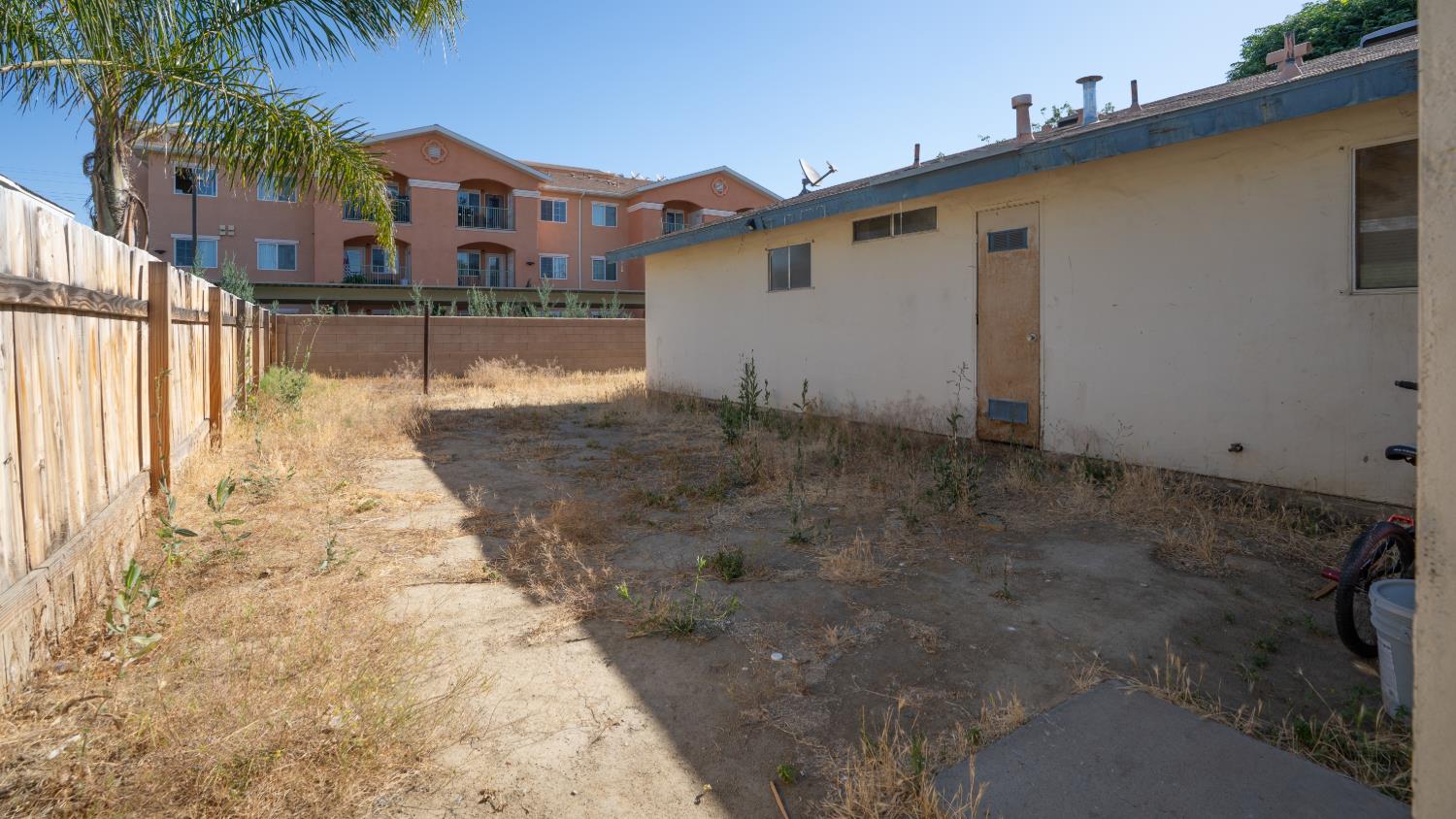 429 E Valley St, Coalinga, CA 93210