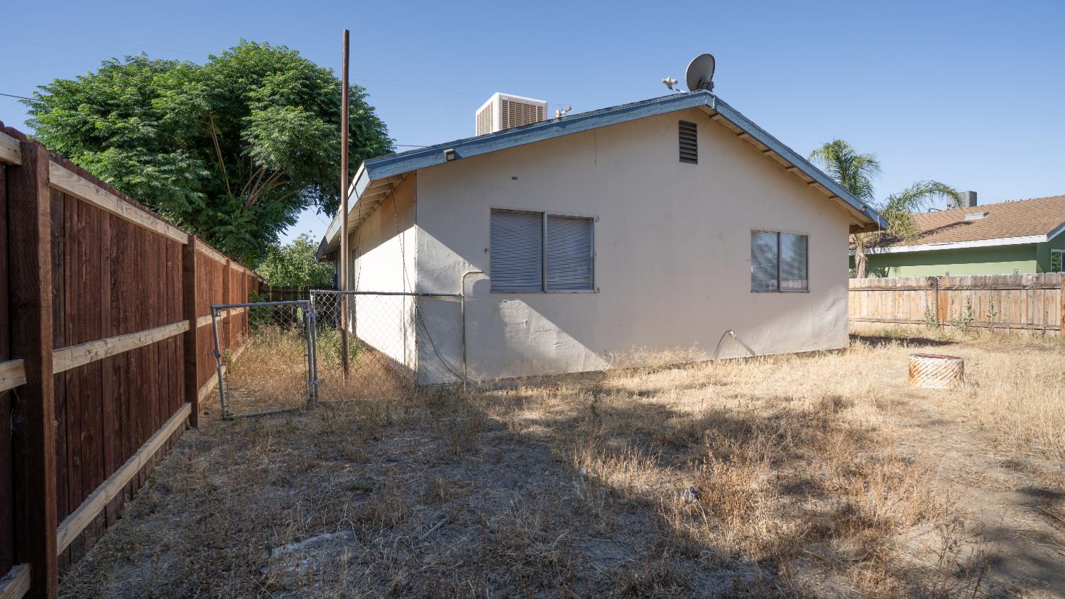 429 E Valley St, Coalinga, CA 93210