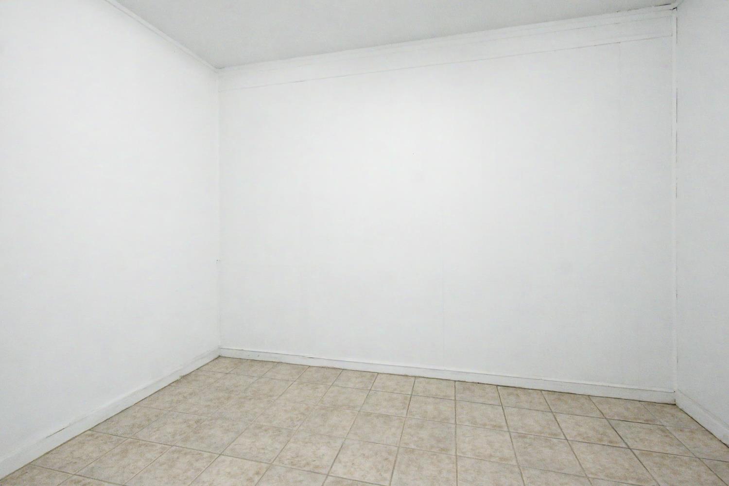 927 N St, Firebaugh, CA 93622
