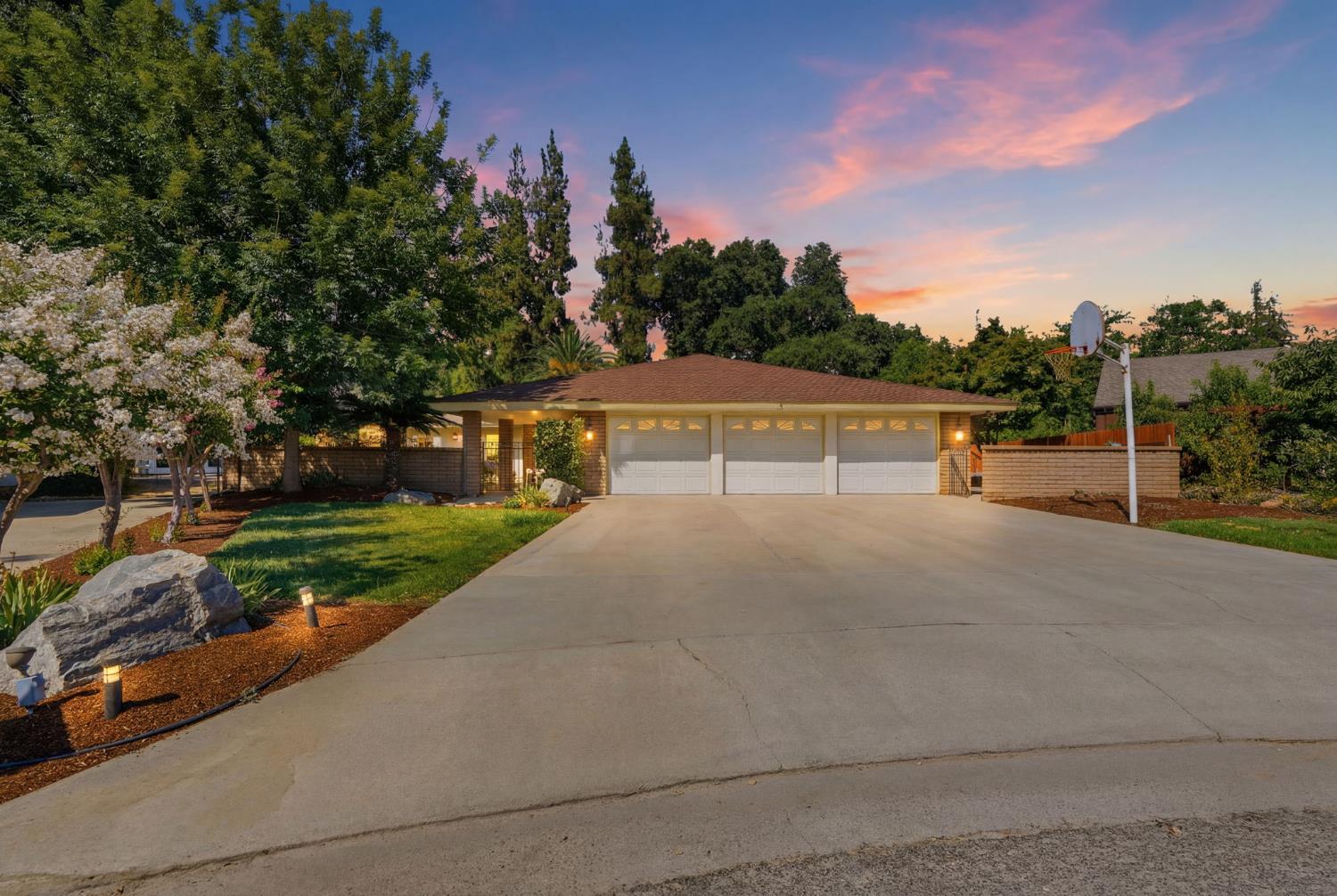 15126 Avenue 312, Visalia, CA 93292