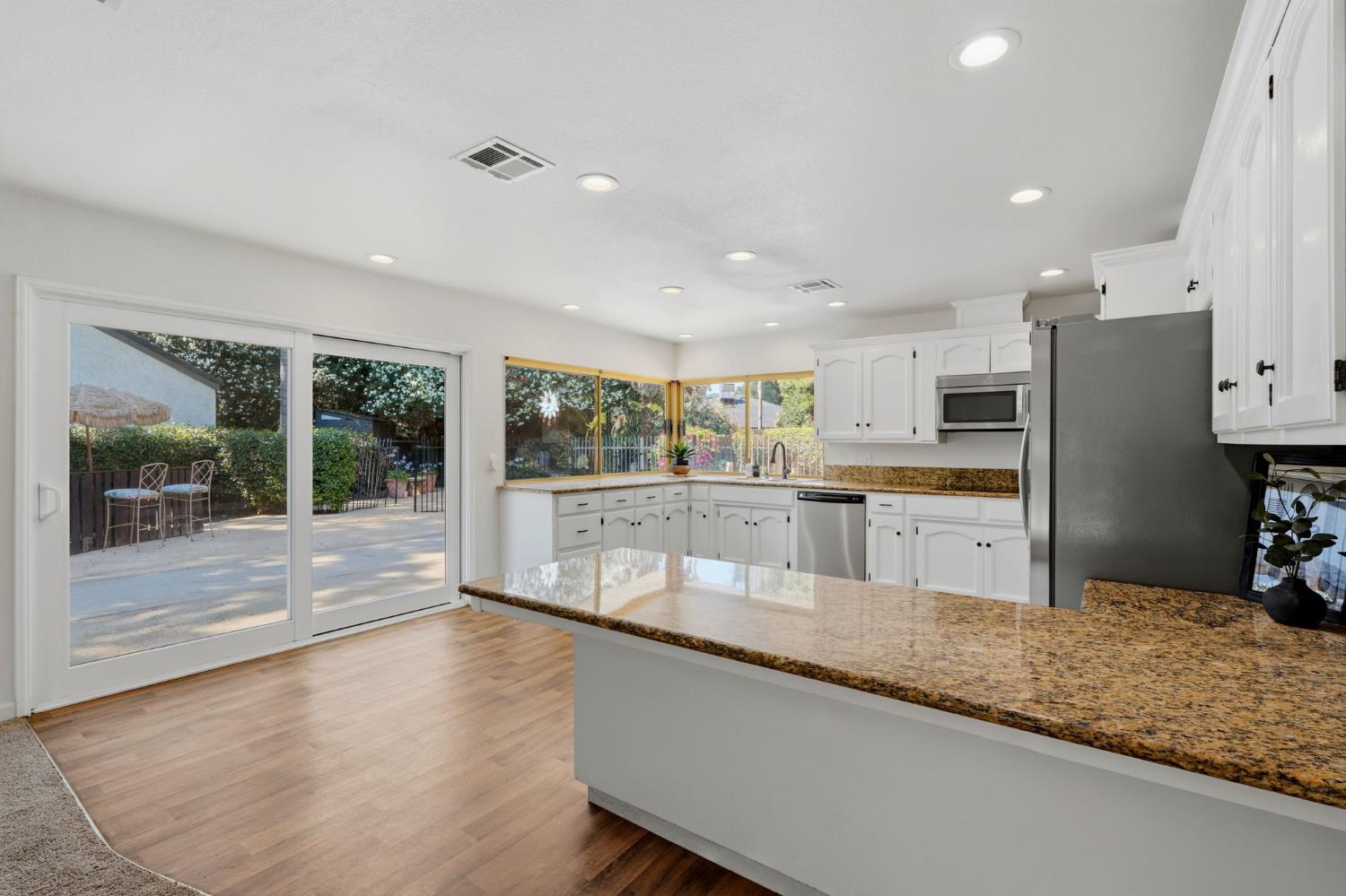 15126 Avenue 312, Visalia, CA 93292