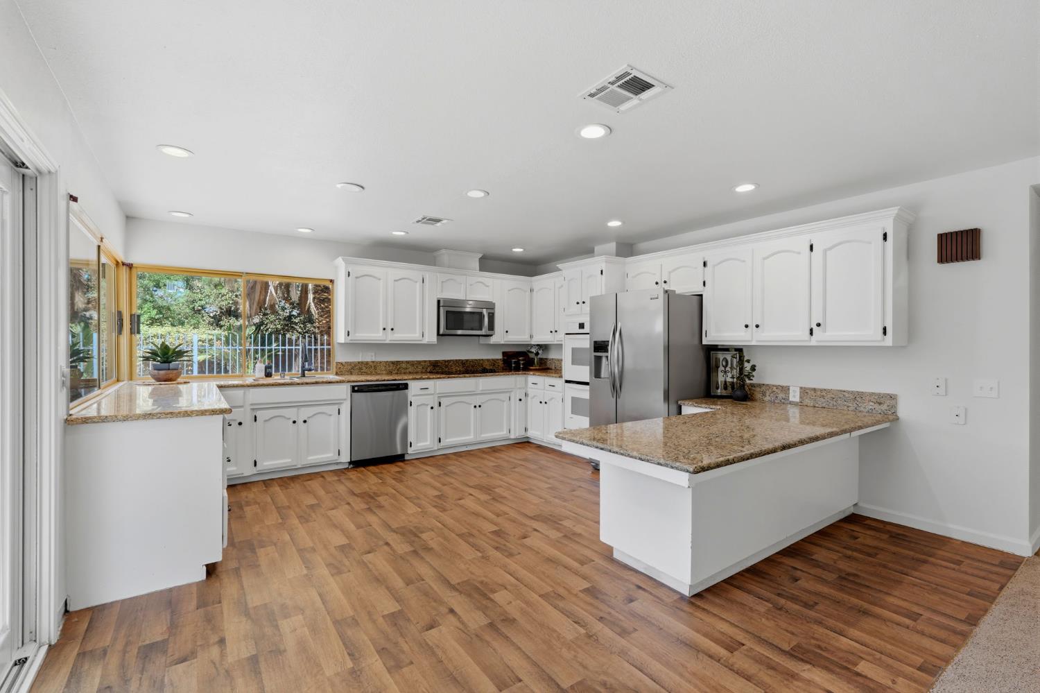 15126 Avenue 312, Visalia, CA 93292