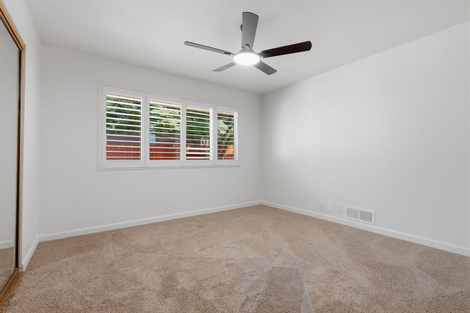 15126 Avenue 312, Visalia, CA 93292
