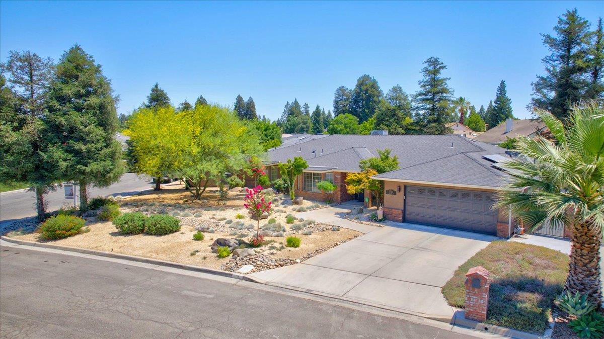 3733 W Wathen Ave, Fresno, CA 93711