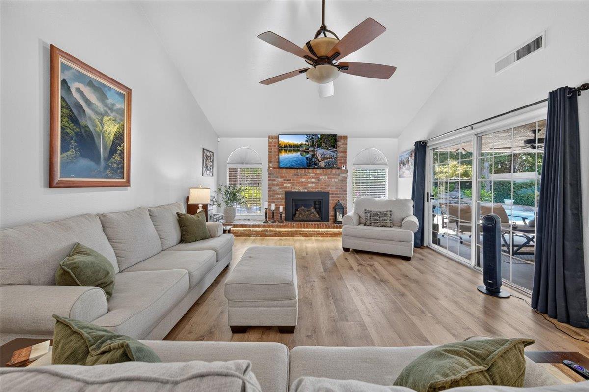 3733 W Wathen Ave, Fresno, CA 93711