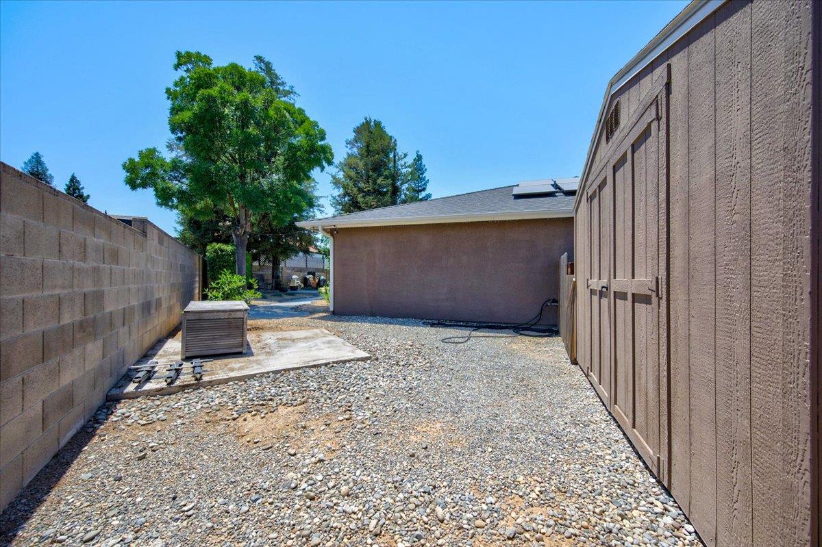 3733 W Wathen Ave, Fresno, CA 93711
