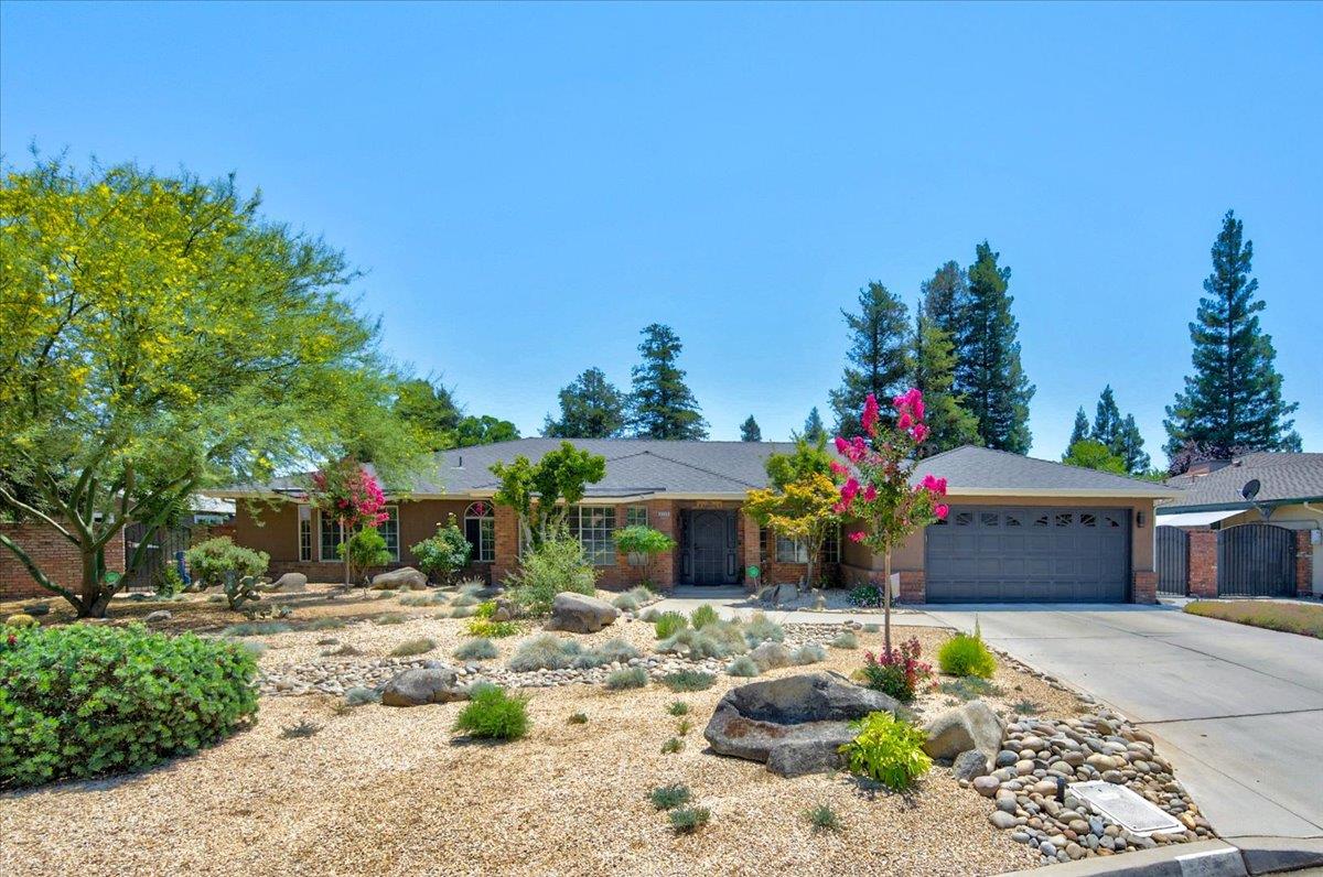 3733 W Wathen Ave, Fresno, CA 93711