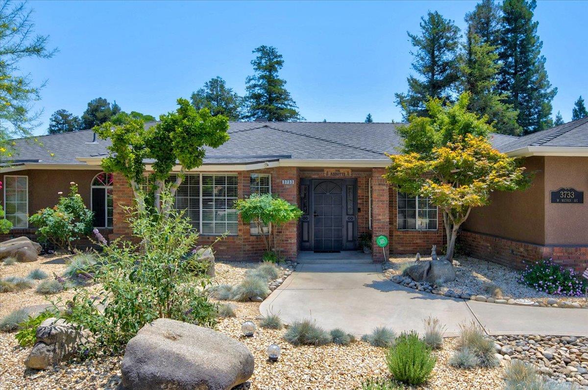 3733 W Wathen Ave, Fresno, CA 93711