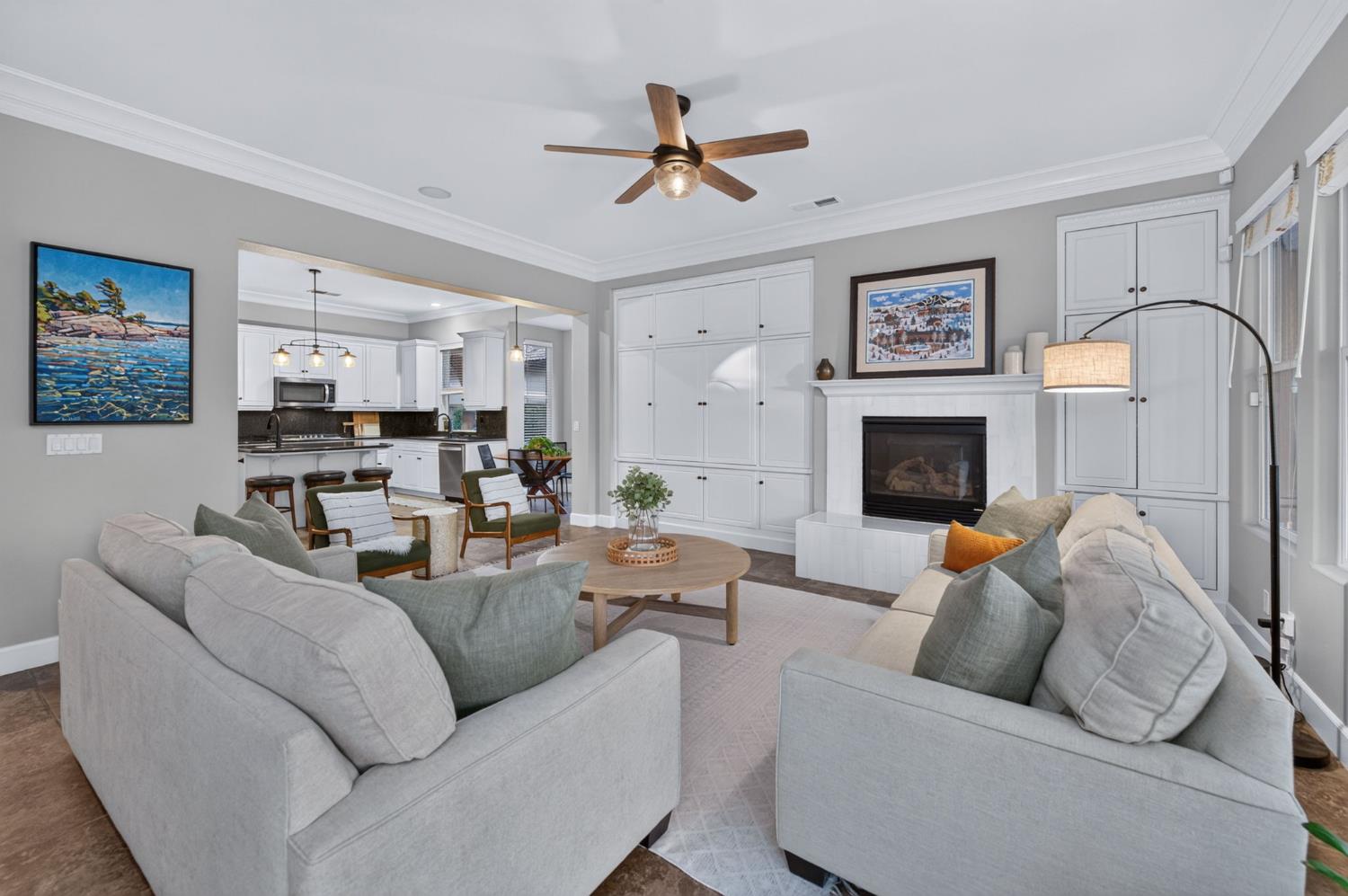 1802 N Kaweah Ave, Clovis, CA 93619