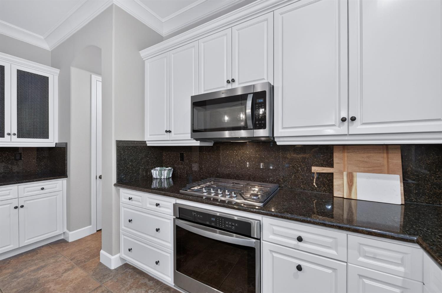 1802 N Kaweah Ave, Clovis, CA 93619