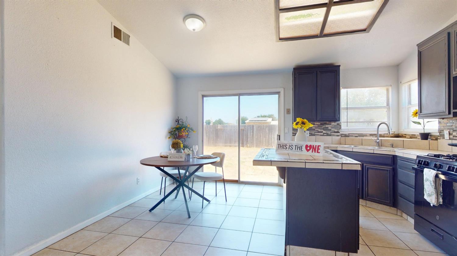 101 Oak Ct, Chowchilla, CA 93610