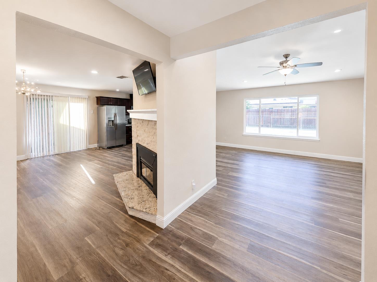 1517 lincoln, Clovis, CA 93611