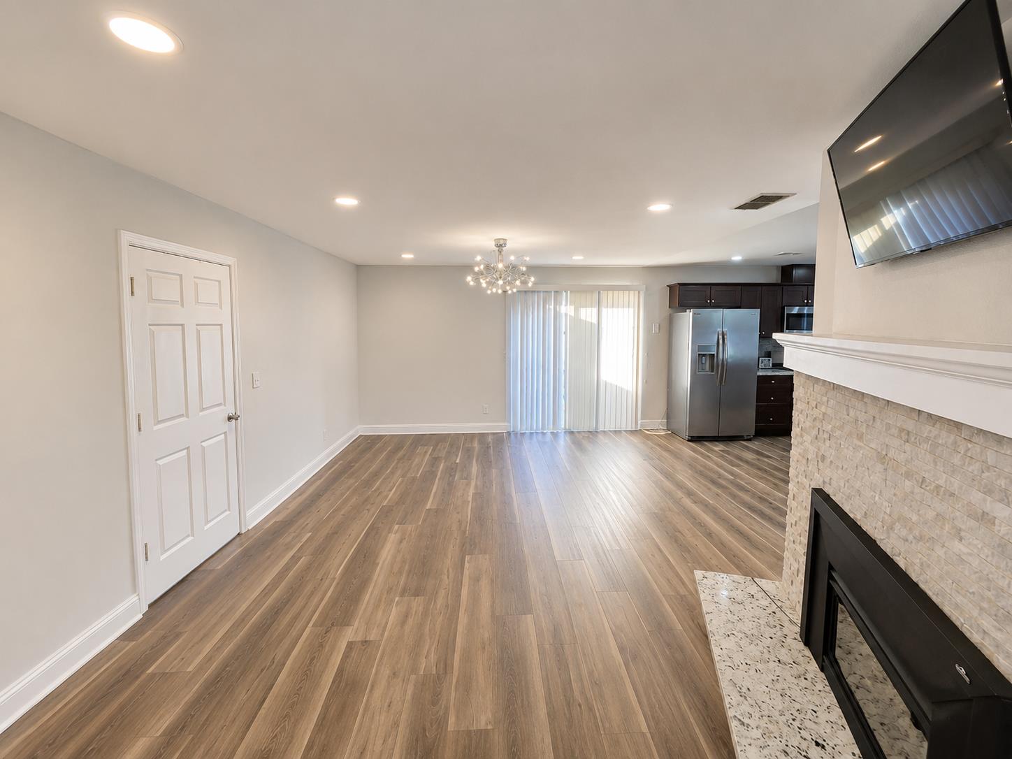 1517 lincoln, Clovis, CA 93611