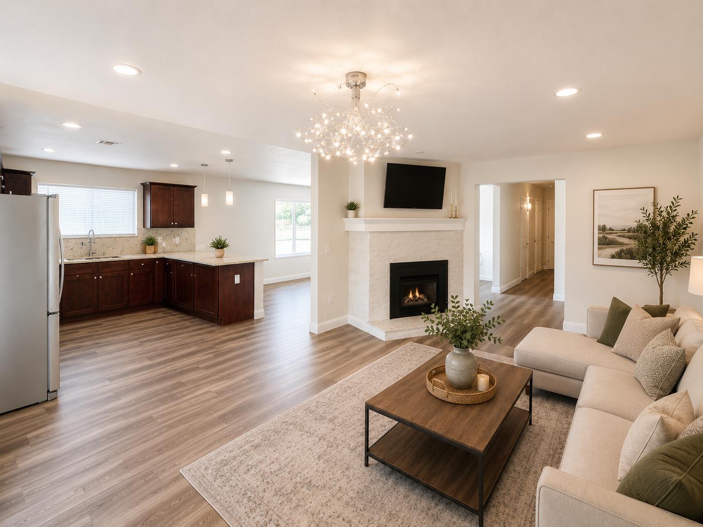 1517 lincoln, Clovis, CA 93611