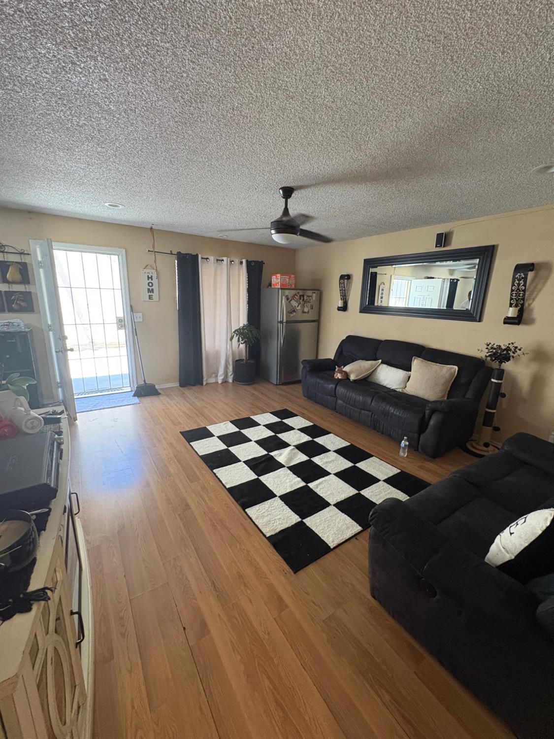 657 W Parlier Ave #116, Reedley, CA 93654