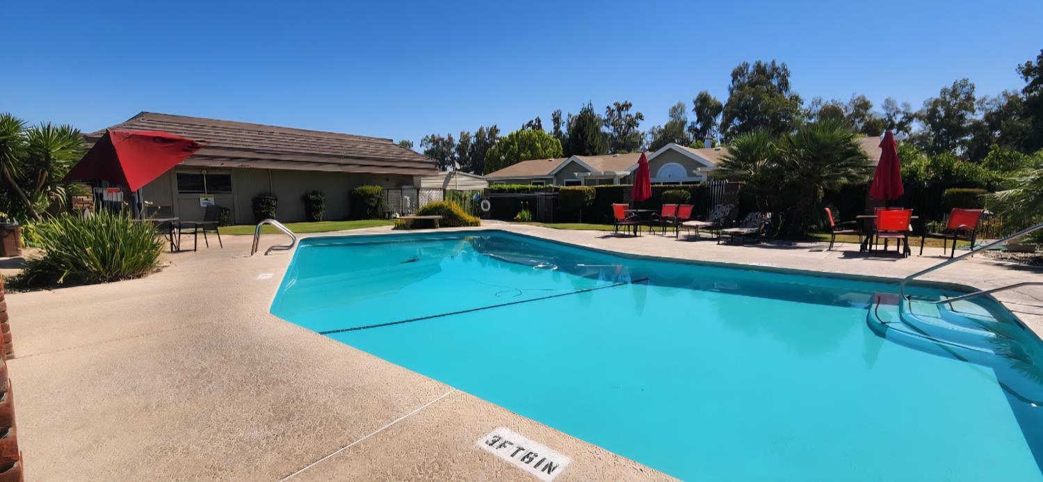 1300 W Olson Ave #155, Reedley, CA 93654