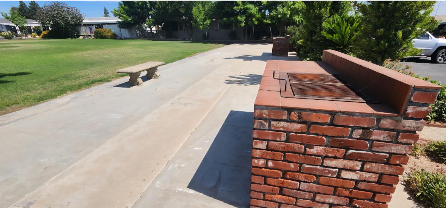 1300 W Olson Ave #155, Reedley, CA 93654