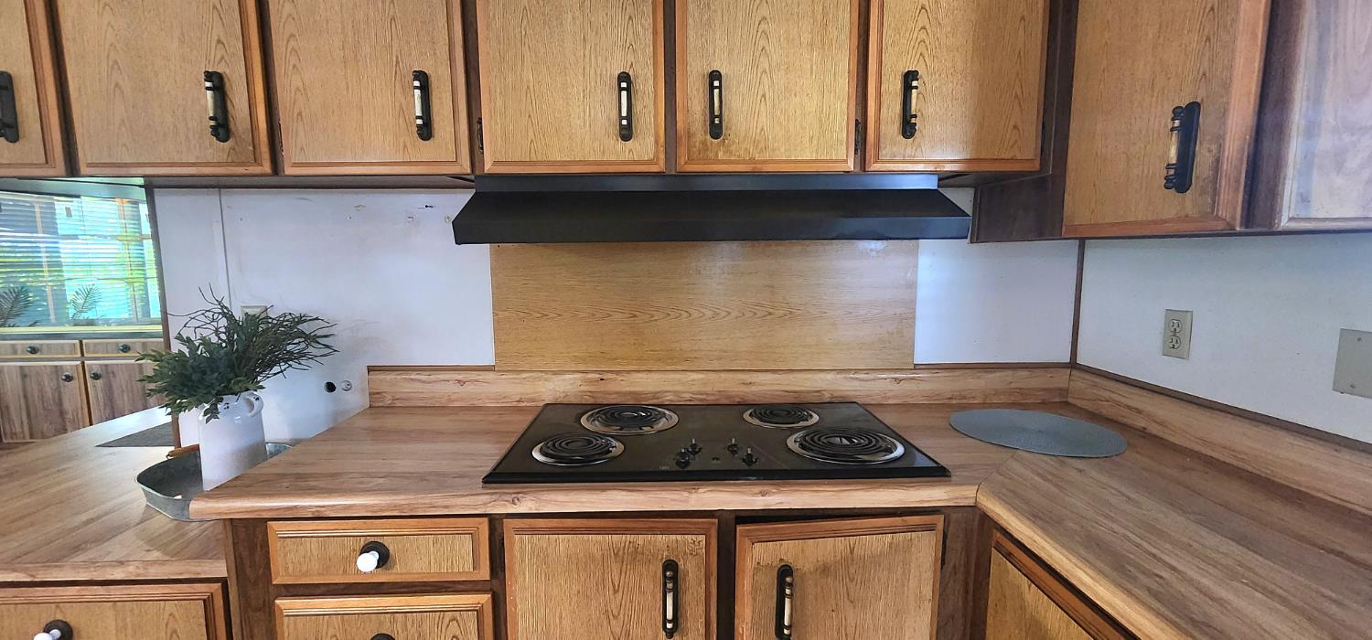 1300 W Olson Ave #155, Reedley, CA 93654