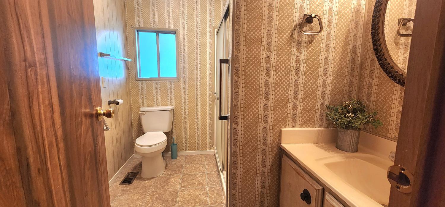 1300 W Olson Ave #155, Reedley, CA 93654