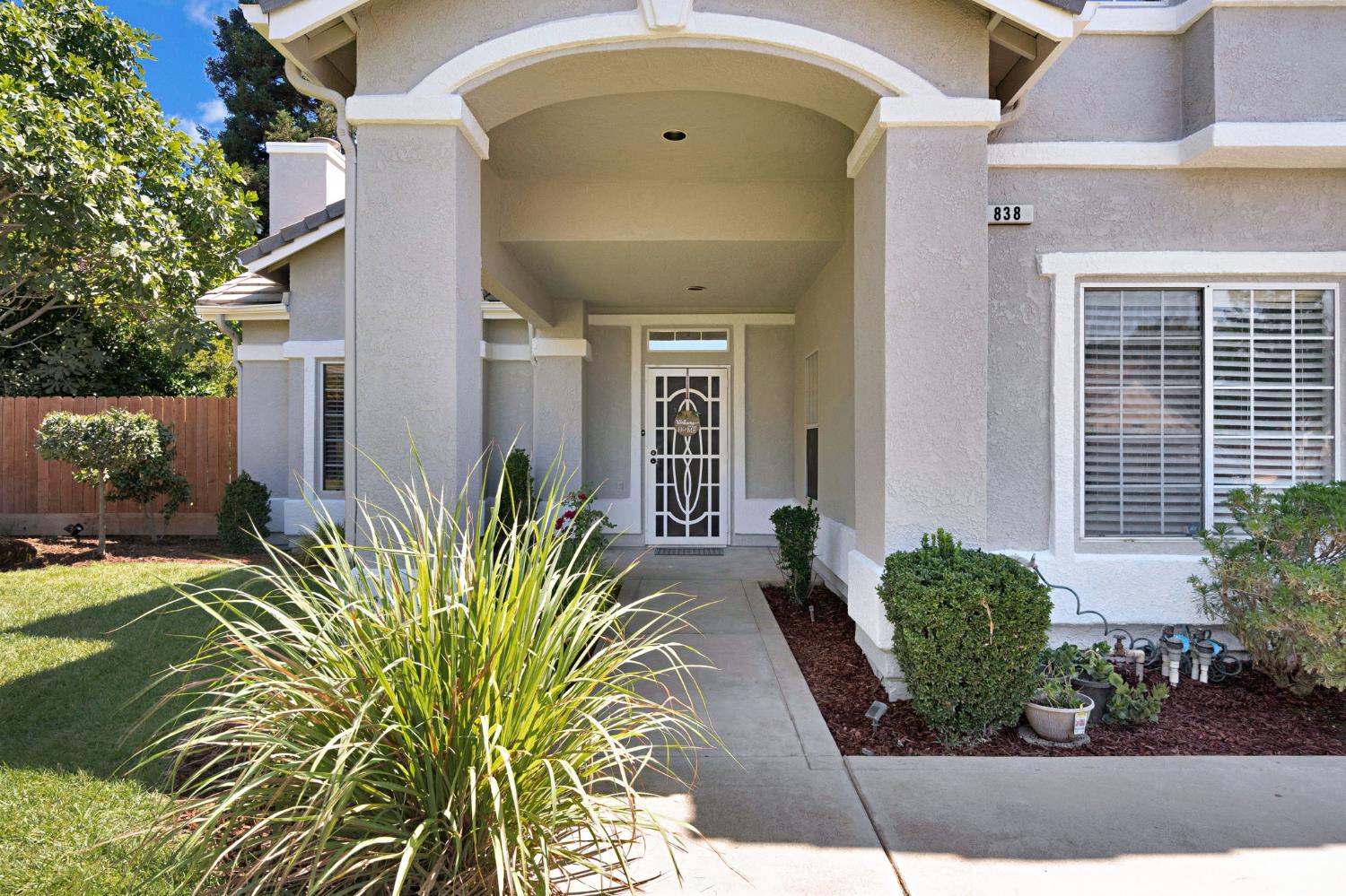 838 E Omaha Ave, Fresno, CA 93720