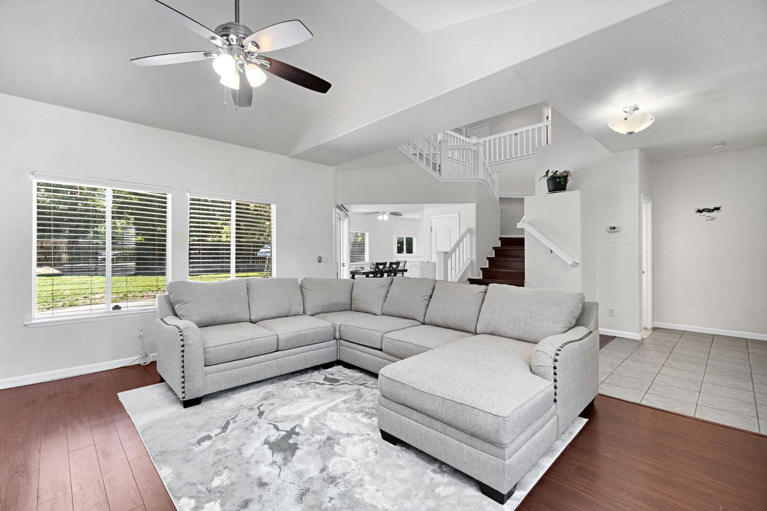 838 E Omaha Ave, Fresno, CA 93720
