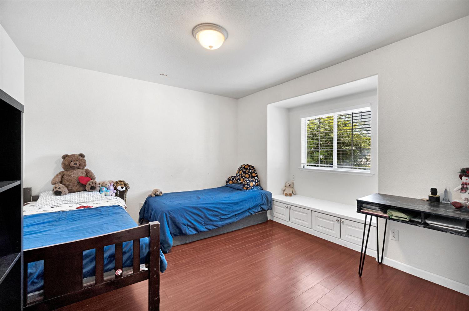 838 E Omaha Ave, Fresno, CA 93720