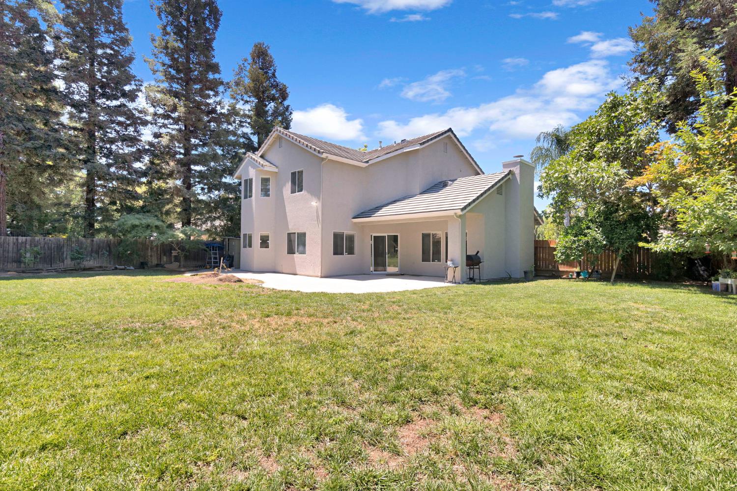 838 E Omaha Ave, Fresno, CA 93720