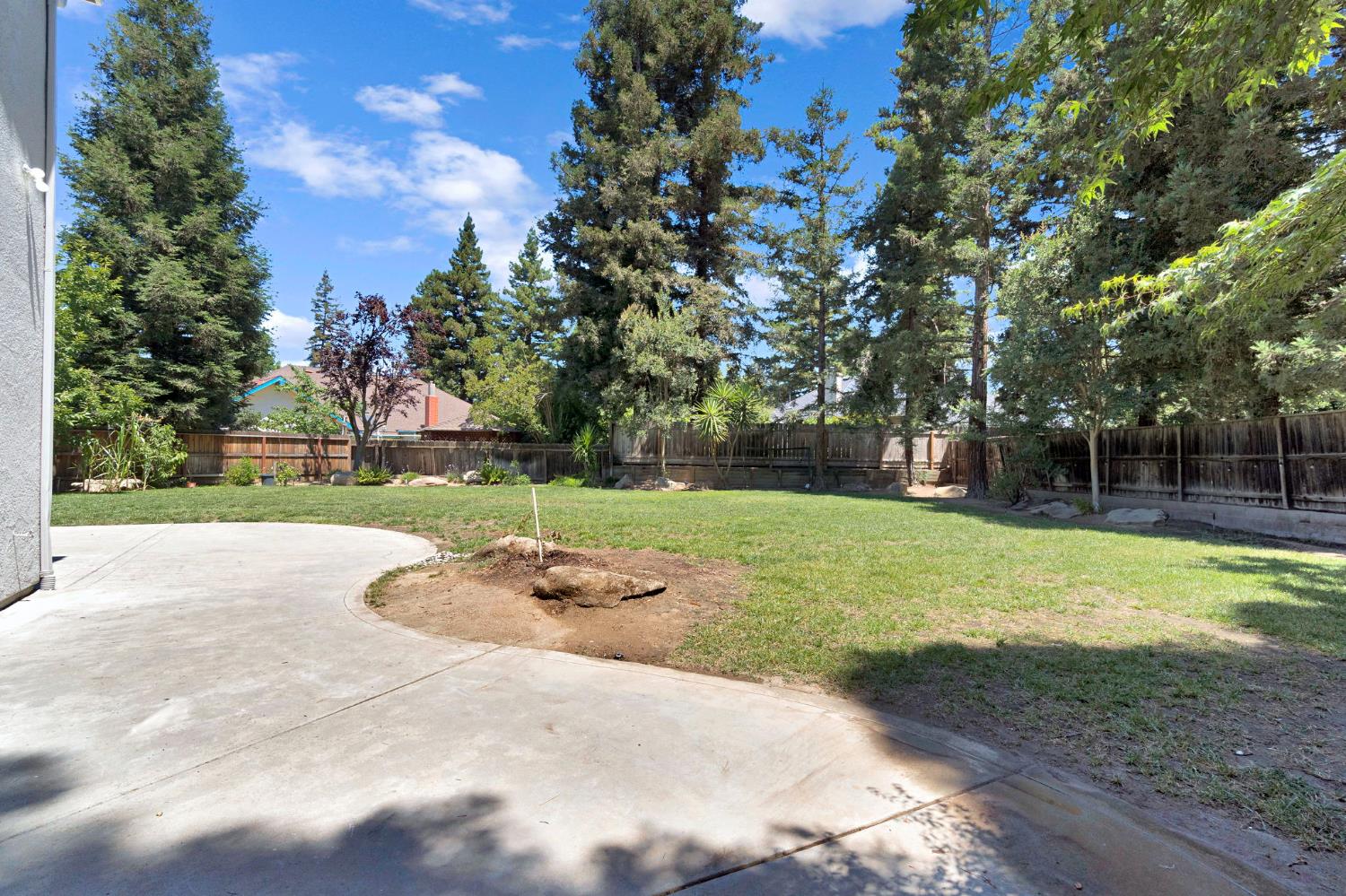 838 E Omaha Ave, Fresno, CA 93720