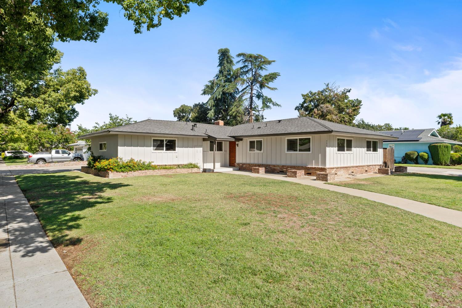 4627 N Ila Ave, Fresno, CA 93705