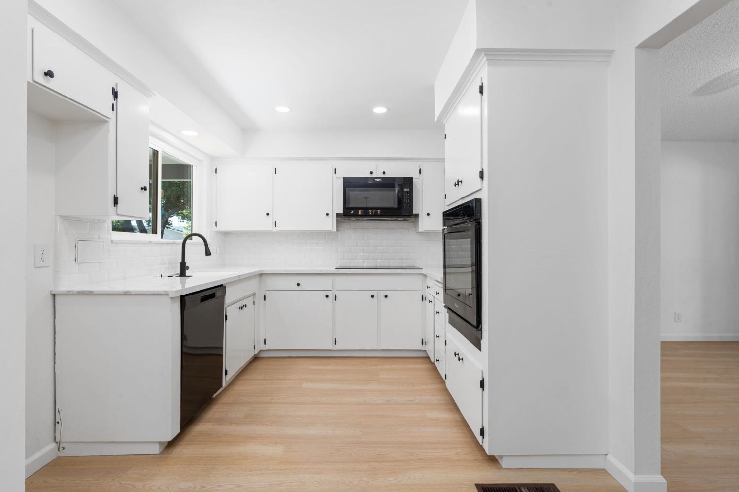 4627 N Ila Ave, Fresno, CA 93705