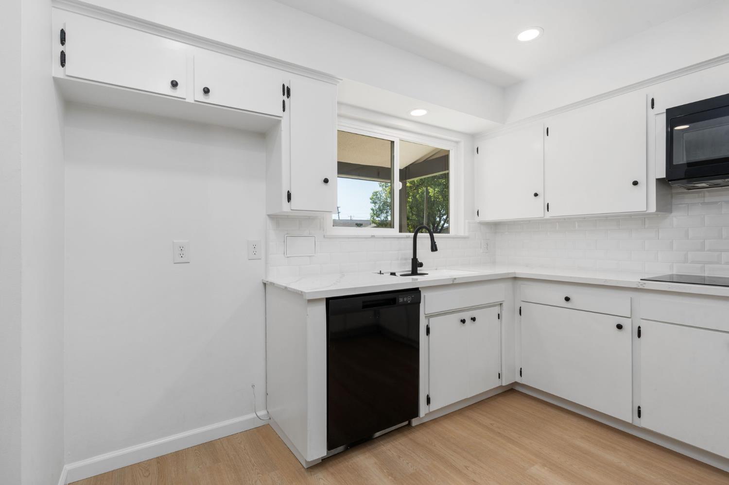 4627 N Ila Ave, Fresno, CA 93705
