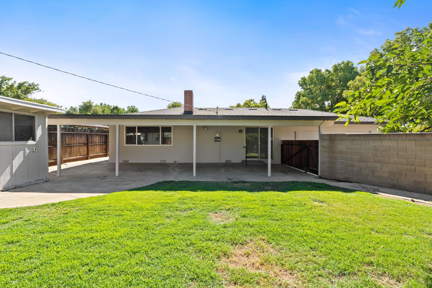 4627 N Ila Ave, Fresno, CA 93705
