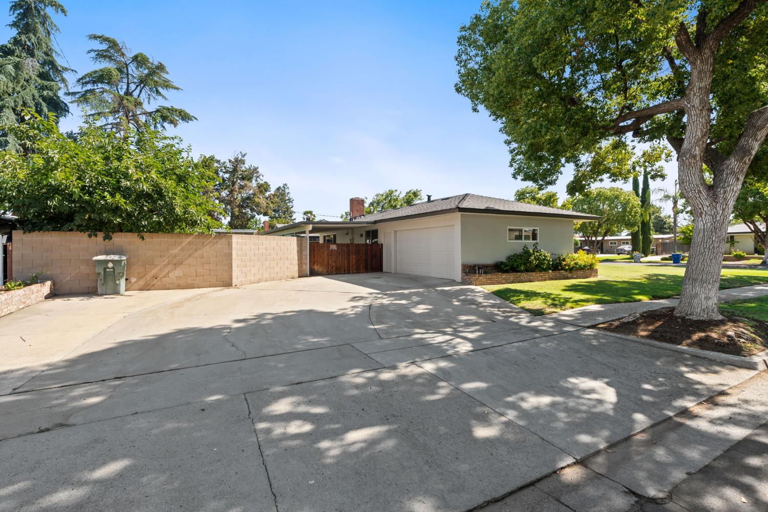 4627 N Ila Ave, Fresno, CA 93705