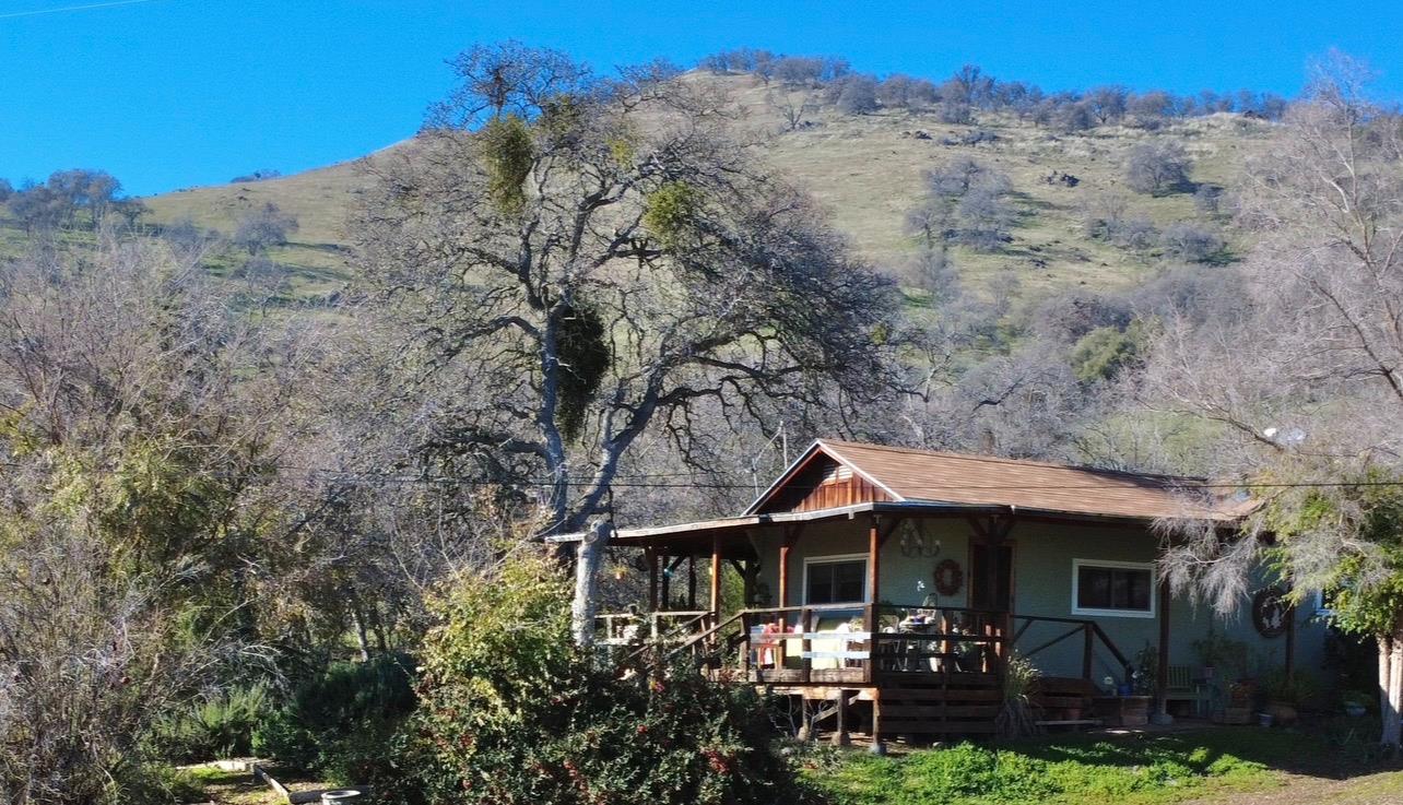 30284 Bear Mountain Rd, Yokuts Valley, CA 93675