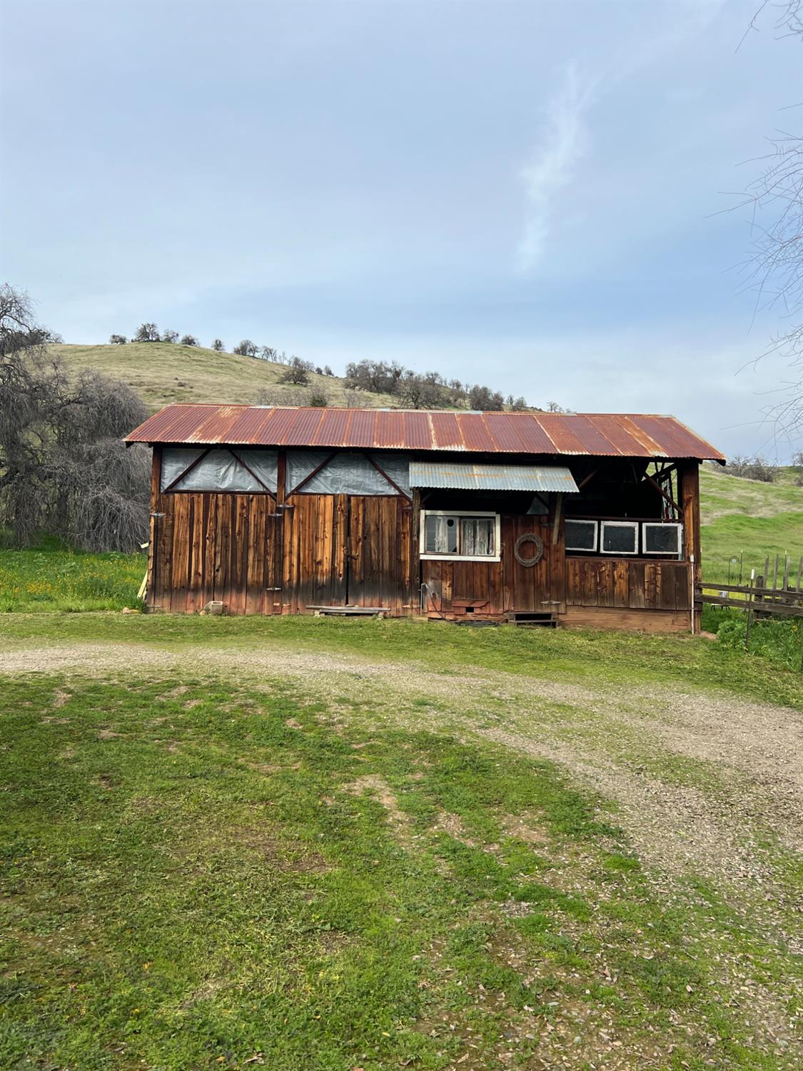 30284 Bear Mountain Rd, Yokuts Valley, CA 93675