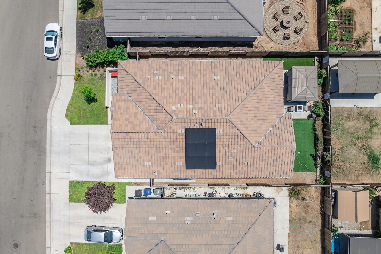 6883 E Woodward Ave, Fresno, CA 93727