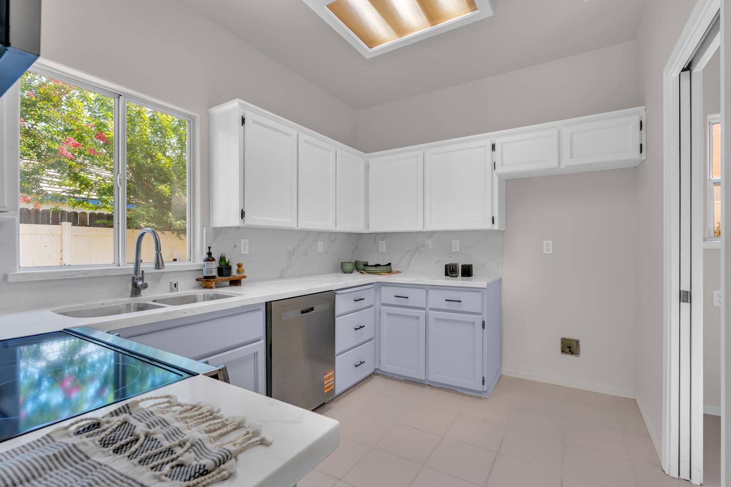 2324 E Fir, Fresno, CA 93720