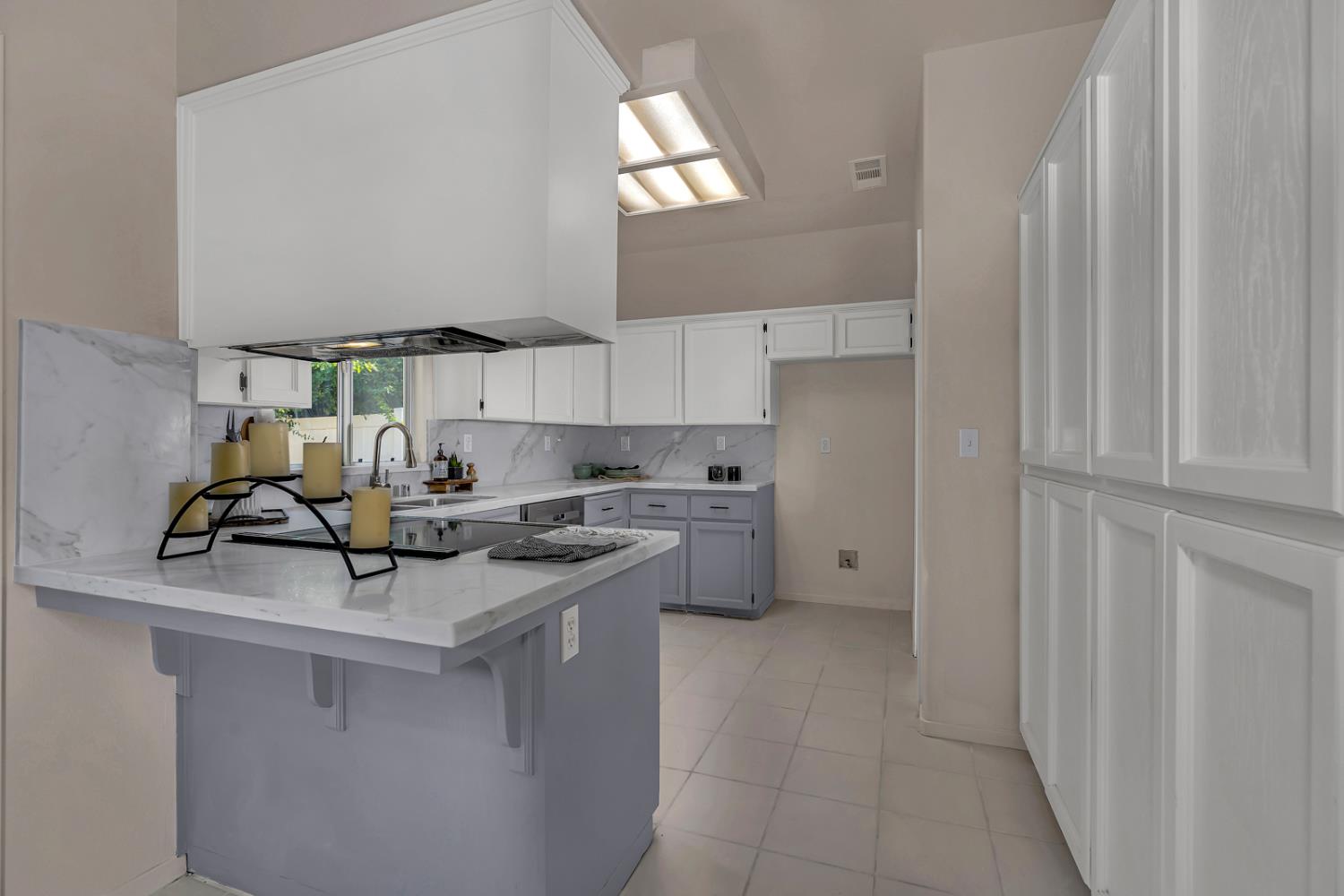 2324 E Fir, Fresno, CA 93720