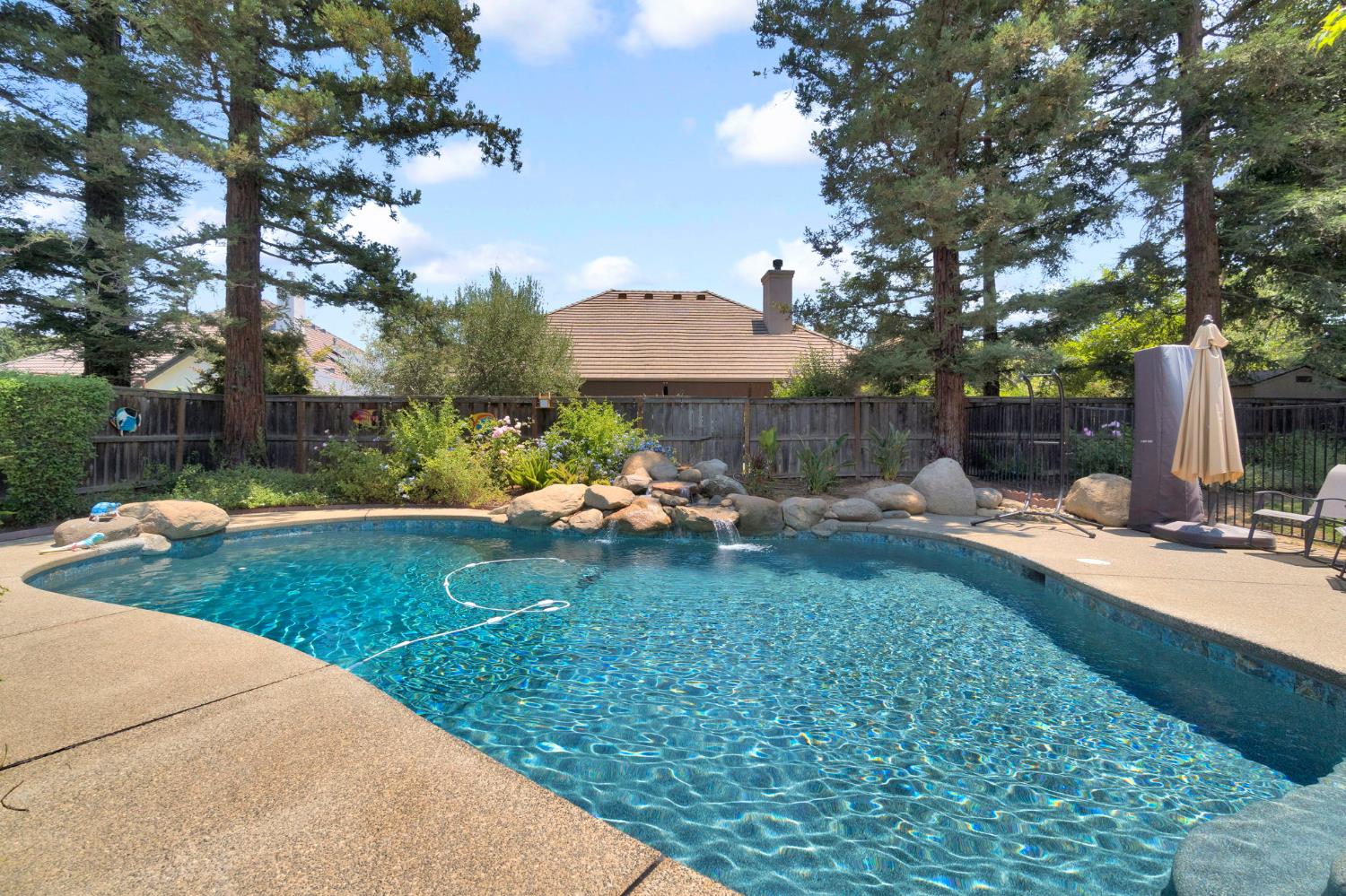 8814 N Spalding Ave, Fresno, CA 93720