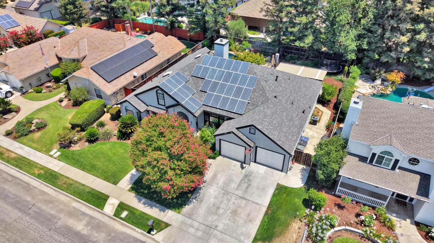8814 N Spalding Ave, Fresno, CA 93720