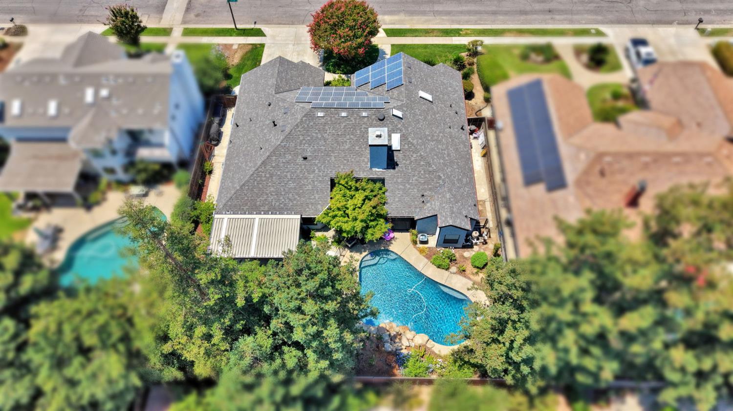 8814 N Spalding Ave, Fresno, CA 93720