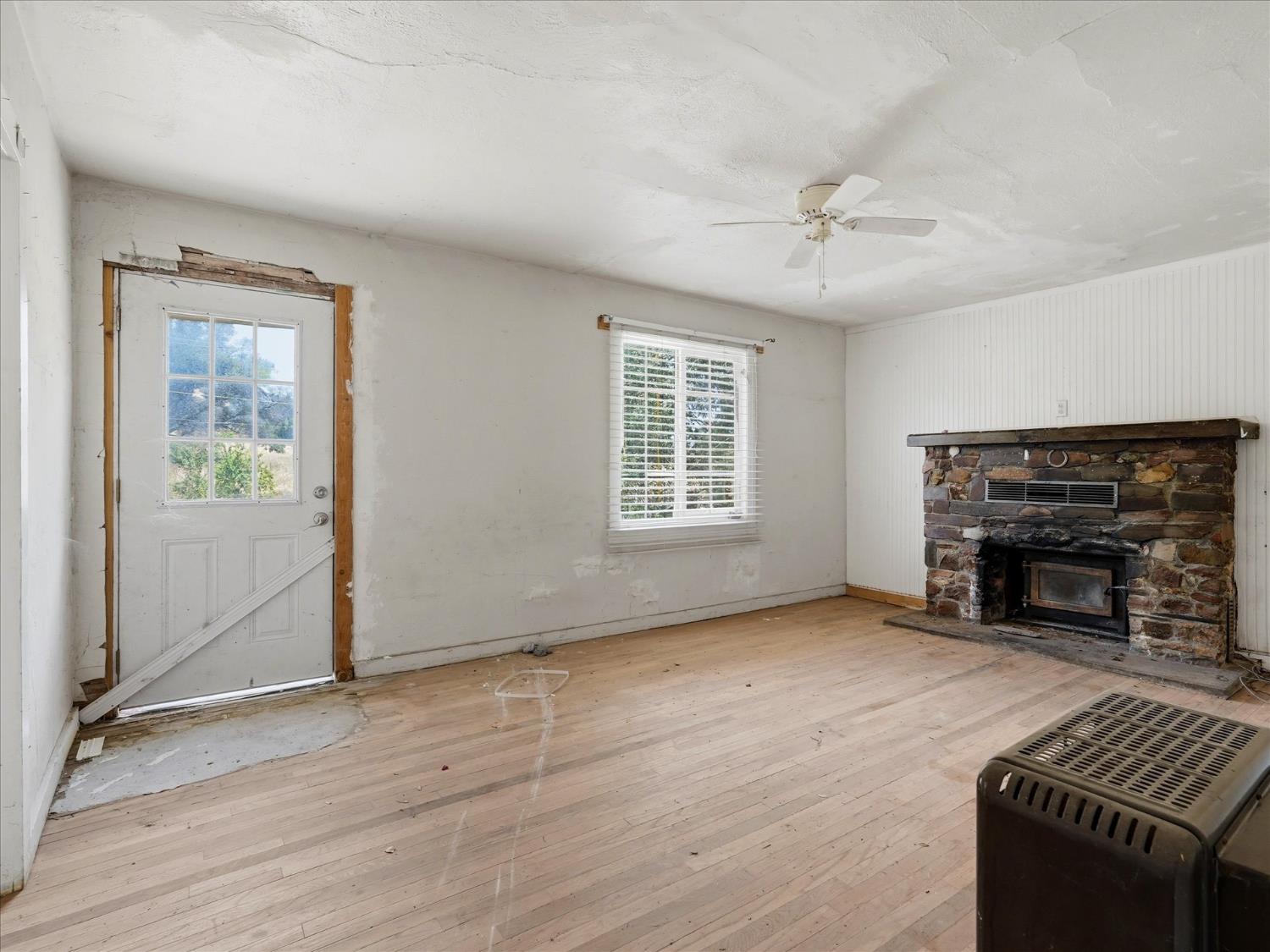6103 School Ln, Mariposa, CA 95338