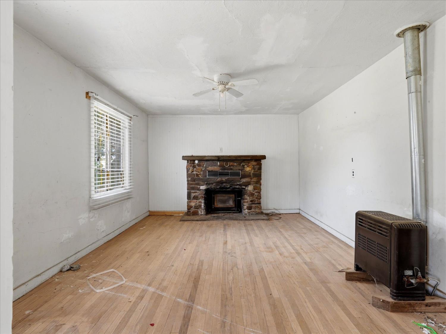 6103 School Ln, Mariposa, CA 95338