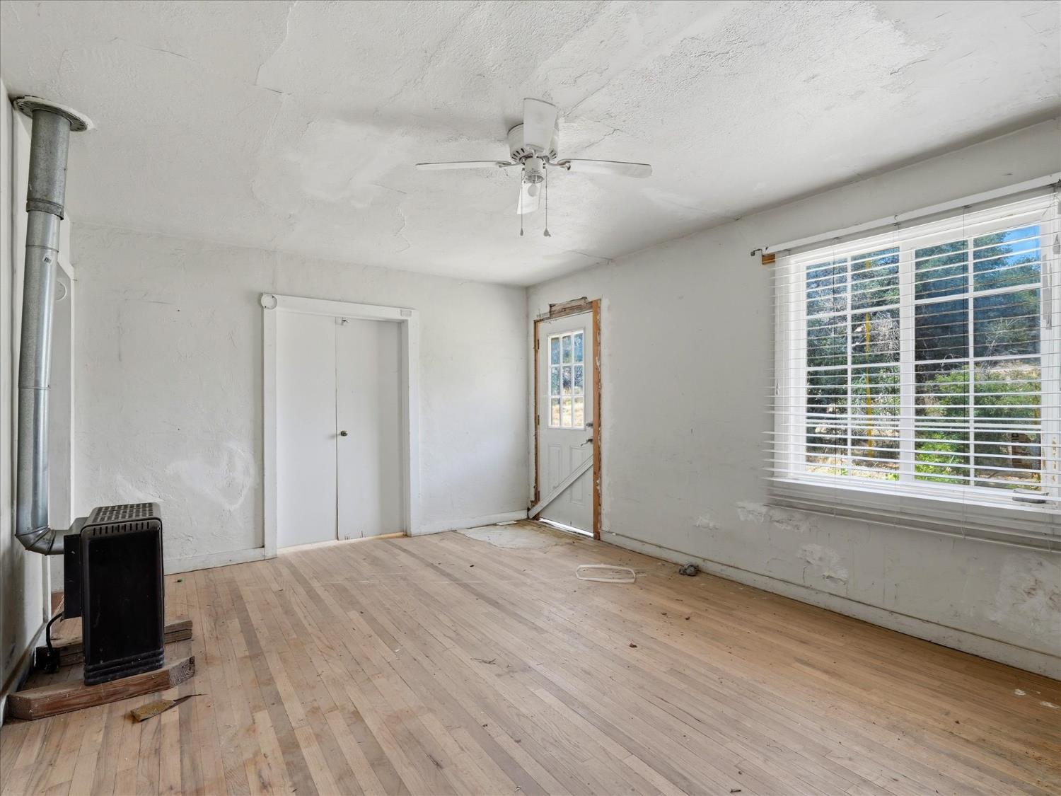 6103 School Ln, Mariposa, CA 95338