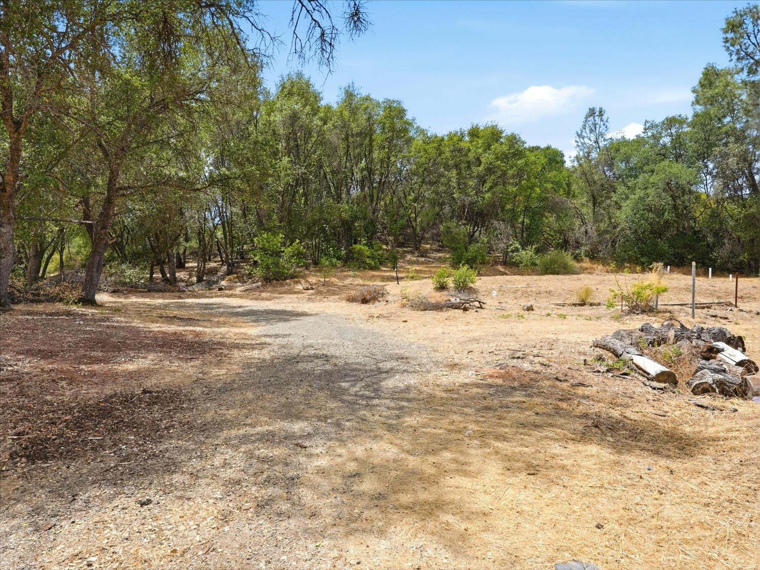 6103 School Ln, Mariposa, CA 95338