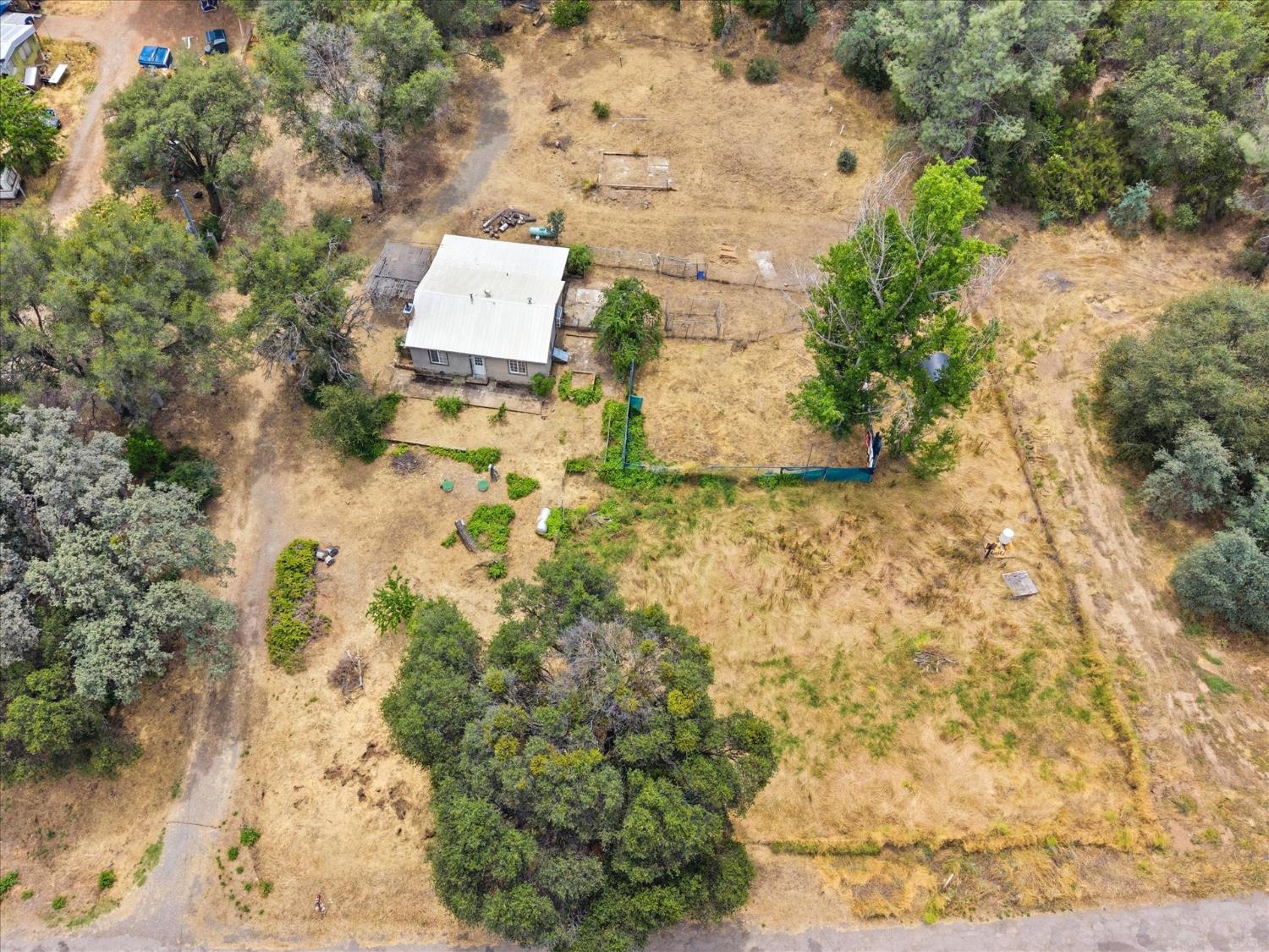 6103 School Ln, Mariposa, CA 95338