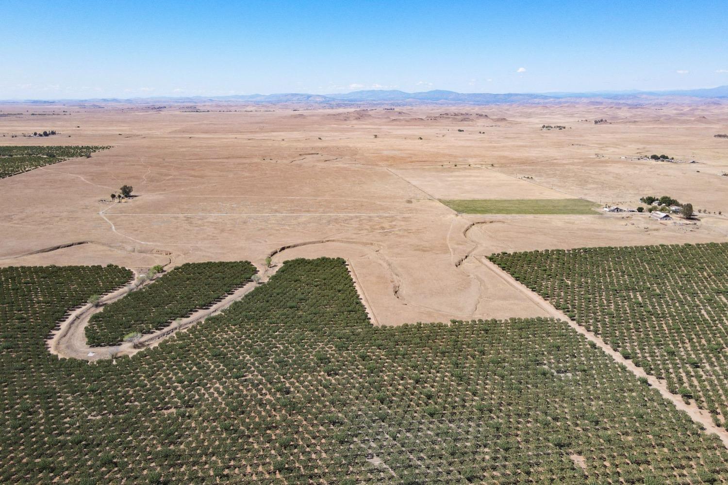 5529 S Baxter Rd, Legrand, CA 95333